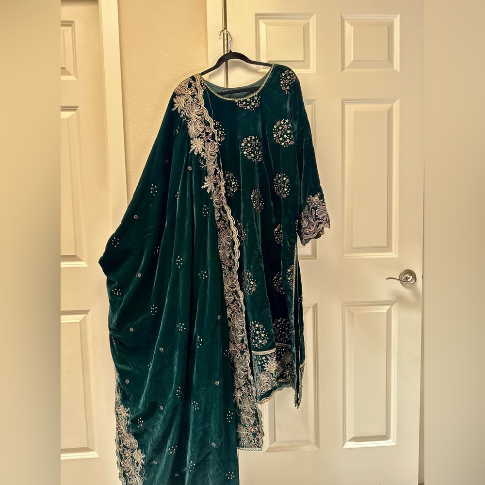[SOLD] Pakistani/Indian designer dress